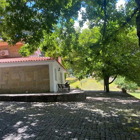 Quinta Da Cavada - Casa Da Tertulia Κατάλυμα σε φάρμα Vouzela