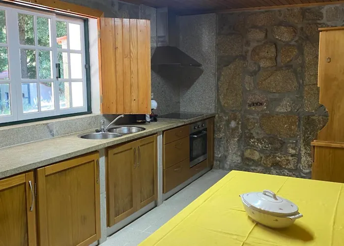 Quinta Da Cavada - Casa Da Tertulia Alojamento de Turismo Rural